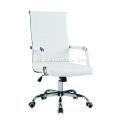 Silla de oficina blanca con respaldo alto